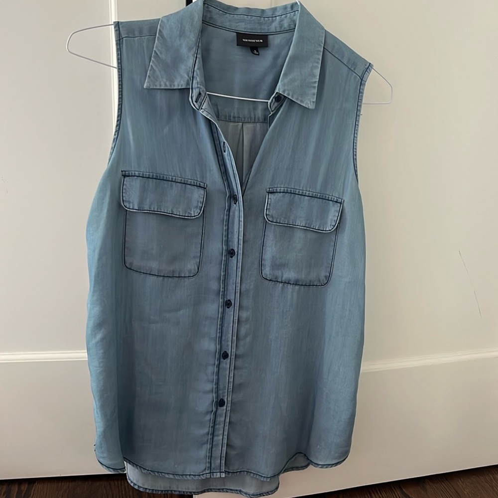 Whowhatwear denim/silky sleeveless blouse. Perfect condition. Size small.